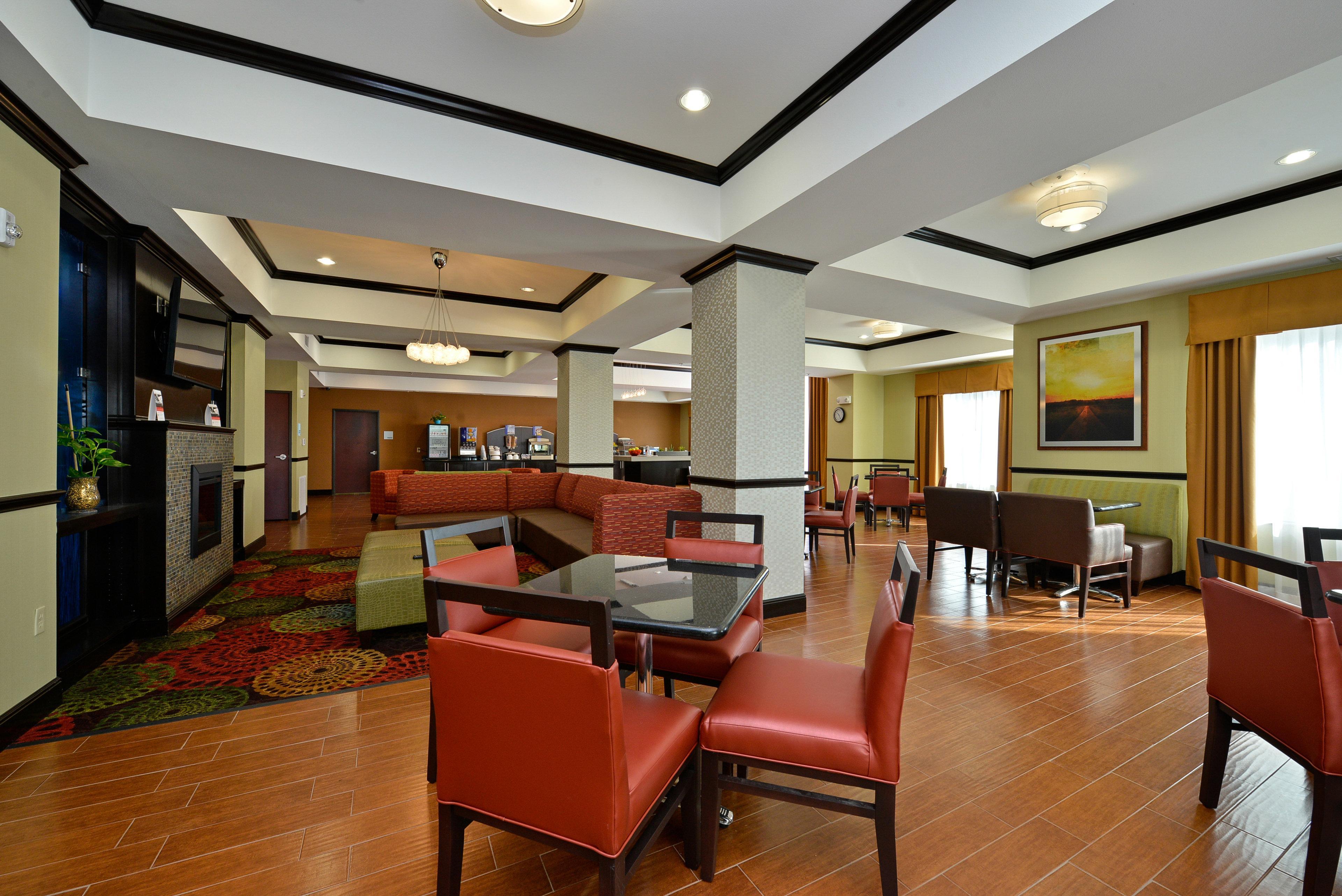 Holiday Inn Express Alva By Ihg Exterior photo
