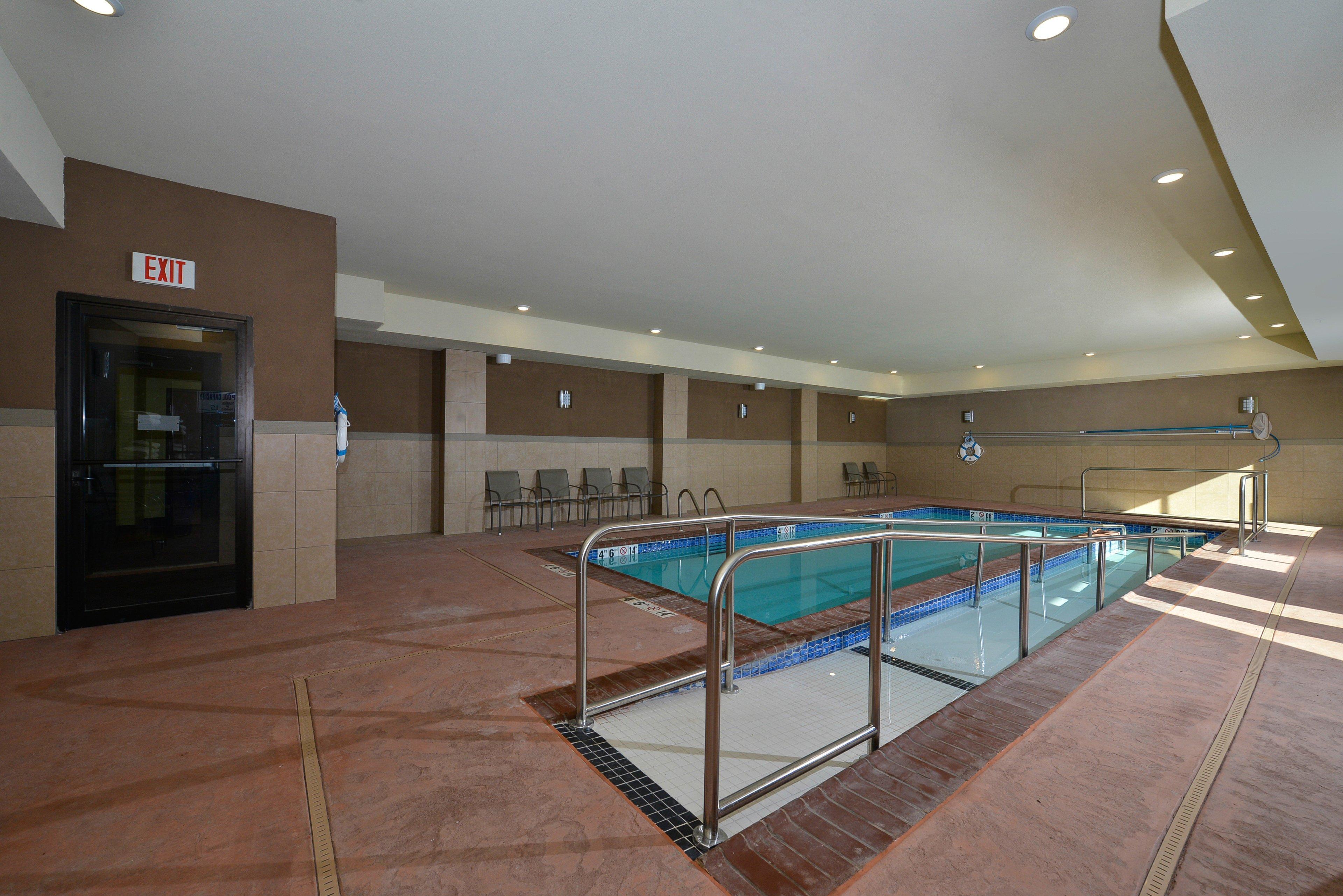 Holiday Inn Express Alva By Ihg Exterior photo