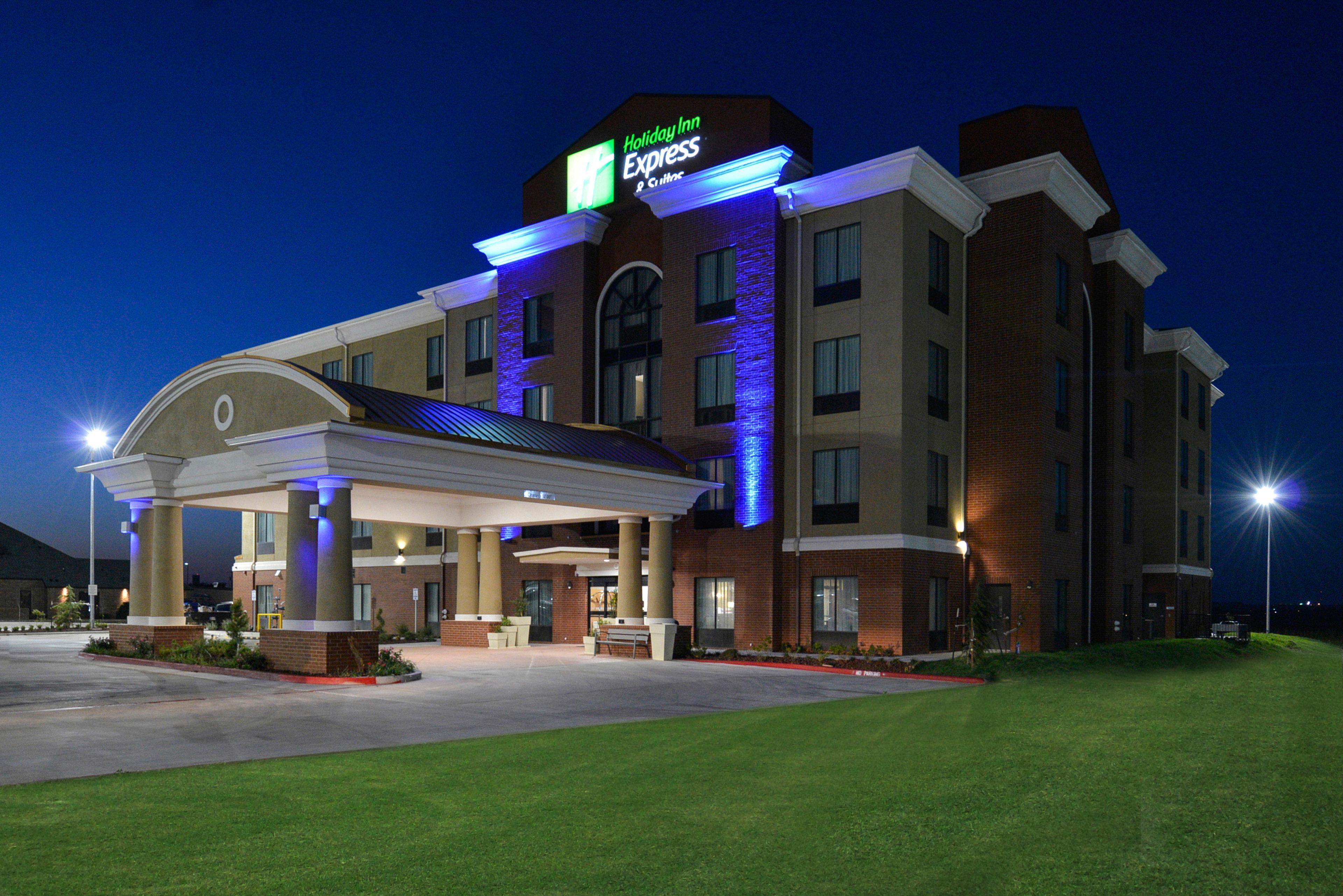 Holiday Inn Express Alva By Ihg Exterior photo