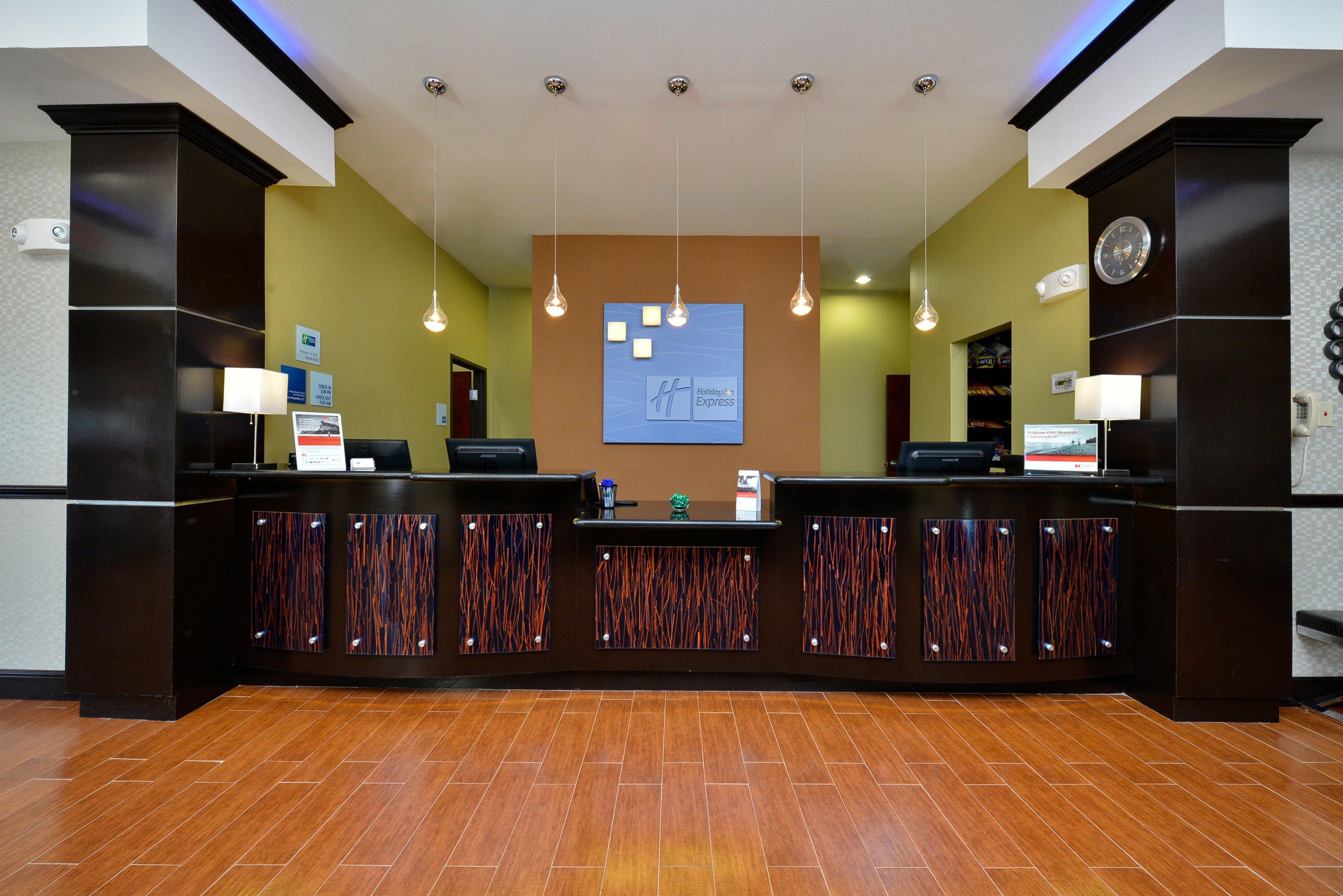 Holiday Inn Express Alva By Ihg Exterior photo