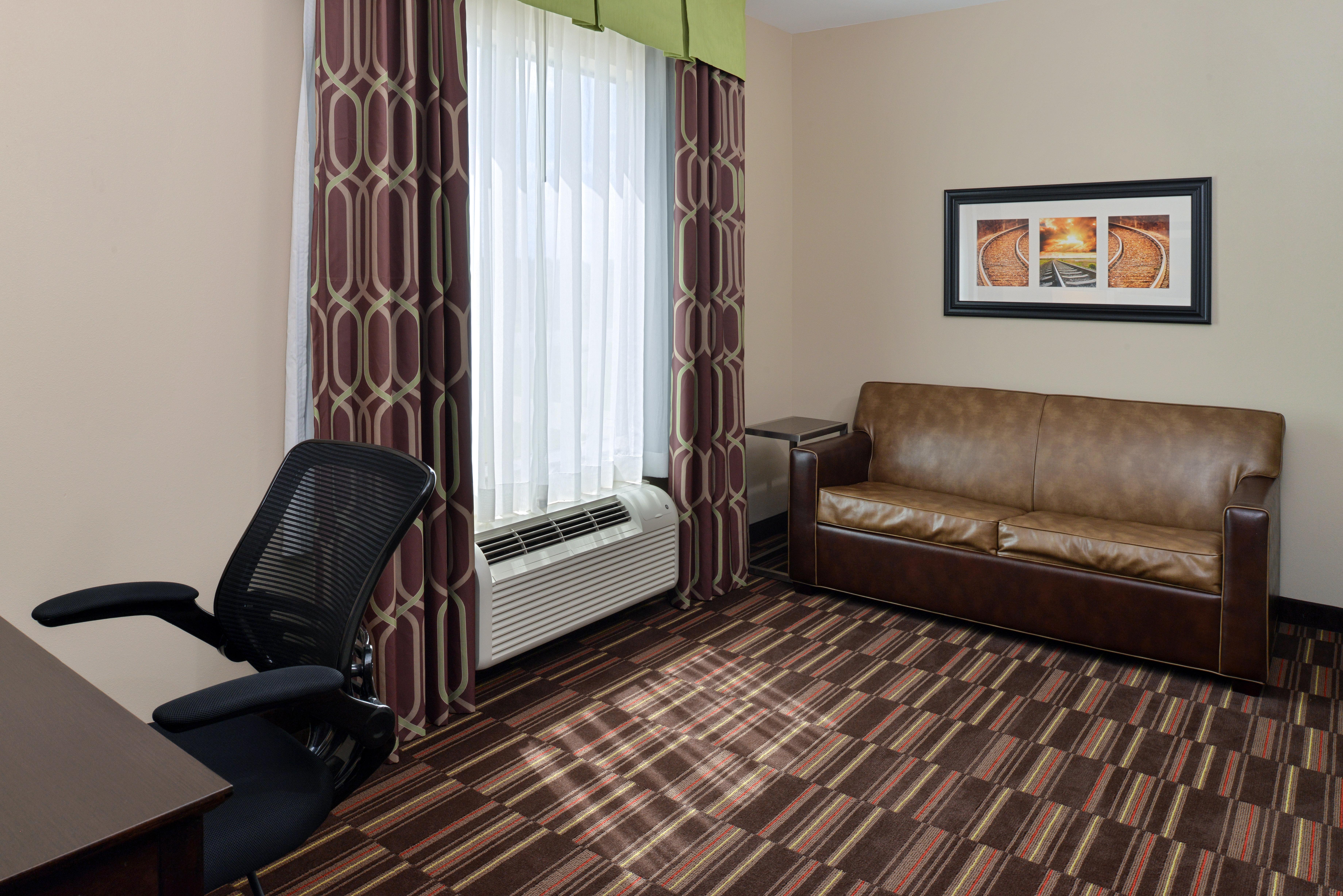 Holiday Inn Express Alva By Ihg Exterior photo